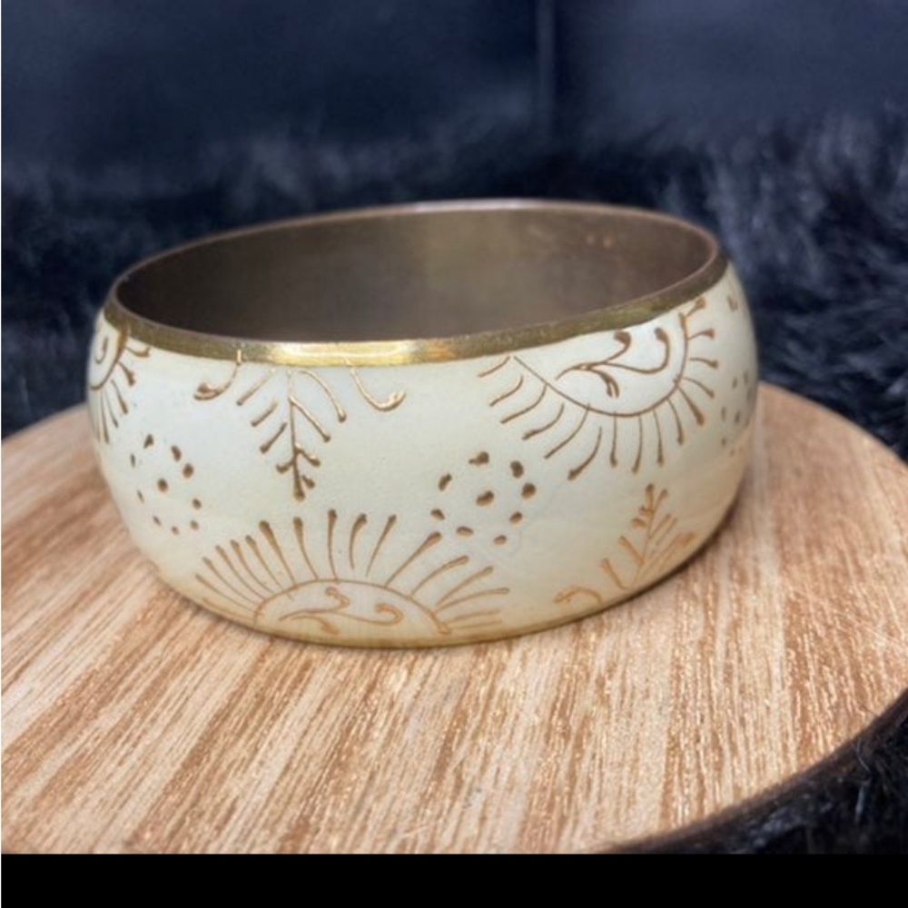 Cream & gold embroidered cuff bangle bracelet like new!